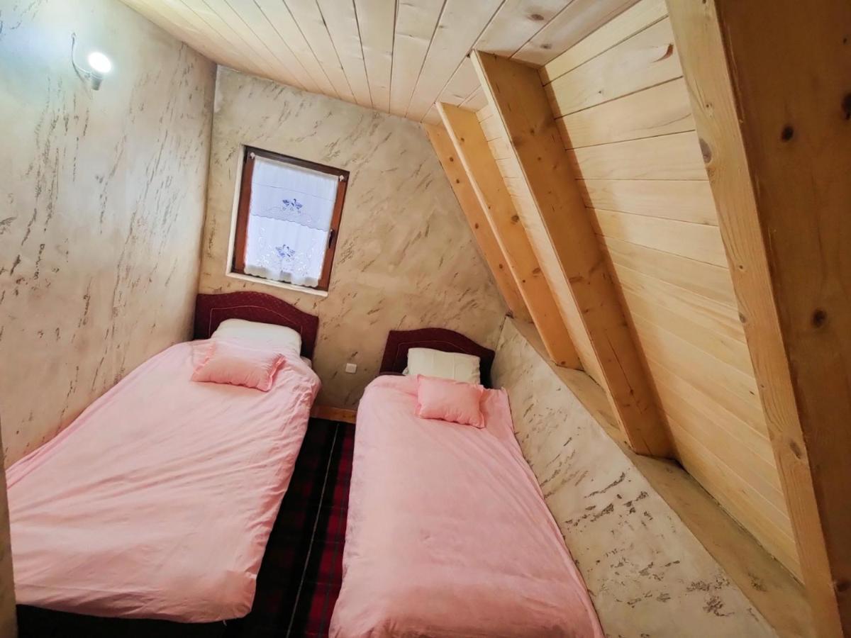 Konak Mara- Komovi Andrijevica Bagian luar foto
